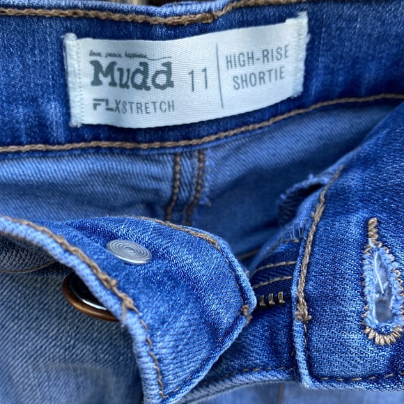 Mudd FLXstretch High Rise Shortie Size 11 Juniors Jean Denim High Waisted Shorts - Picture 11 of 11